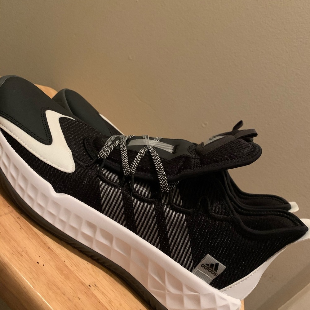 Adidas Pro Boost Low Men’s NWOT